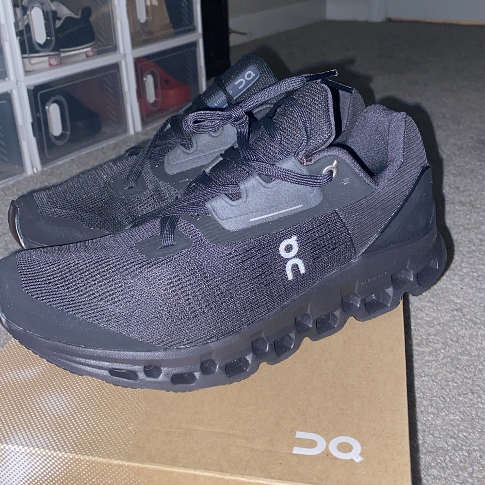 On Running Sneakers